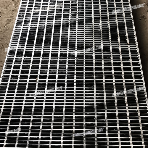 Heelguard Grates